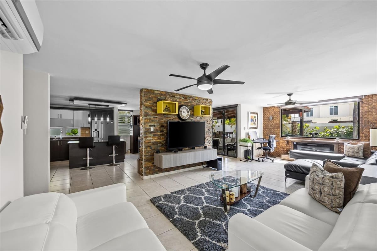 677 PASEO LOS CORALES I, MAR INDICO ST — photo 13 of 39