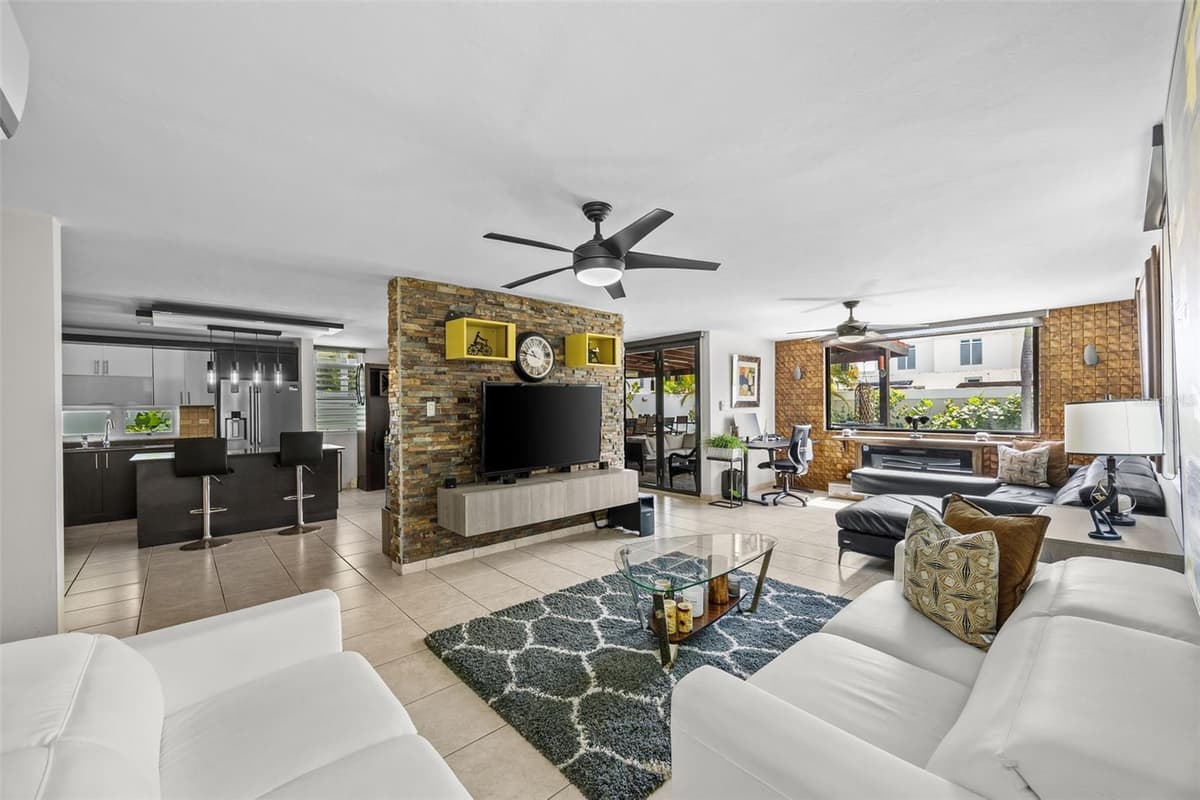 677 PASEO LOS CORALES I, MAR INDICO ST — photo 10 of 39