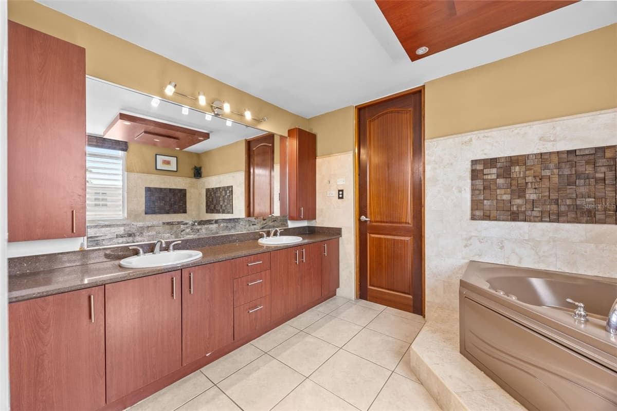 677 PASEO LOS CORALES I, MAR INDICO ST — photo 24 of 39