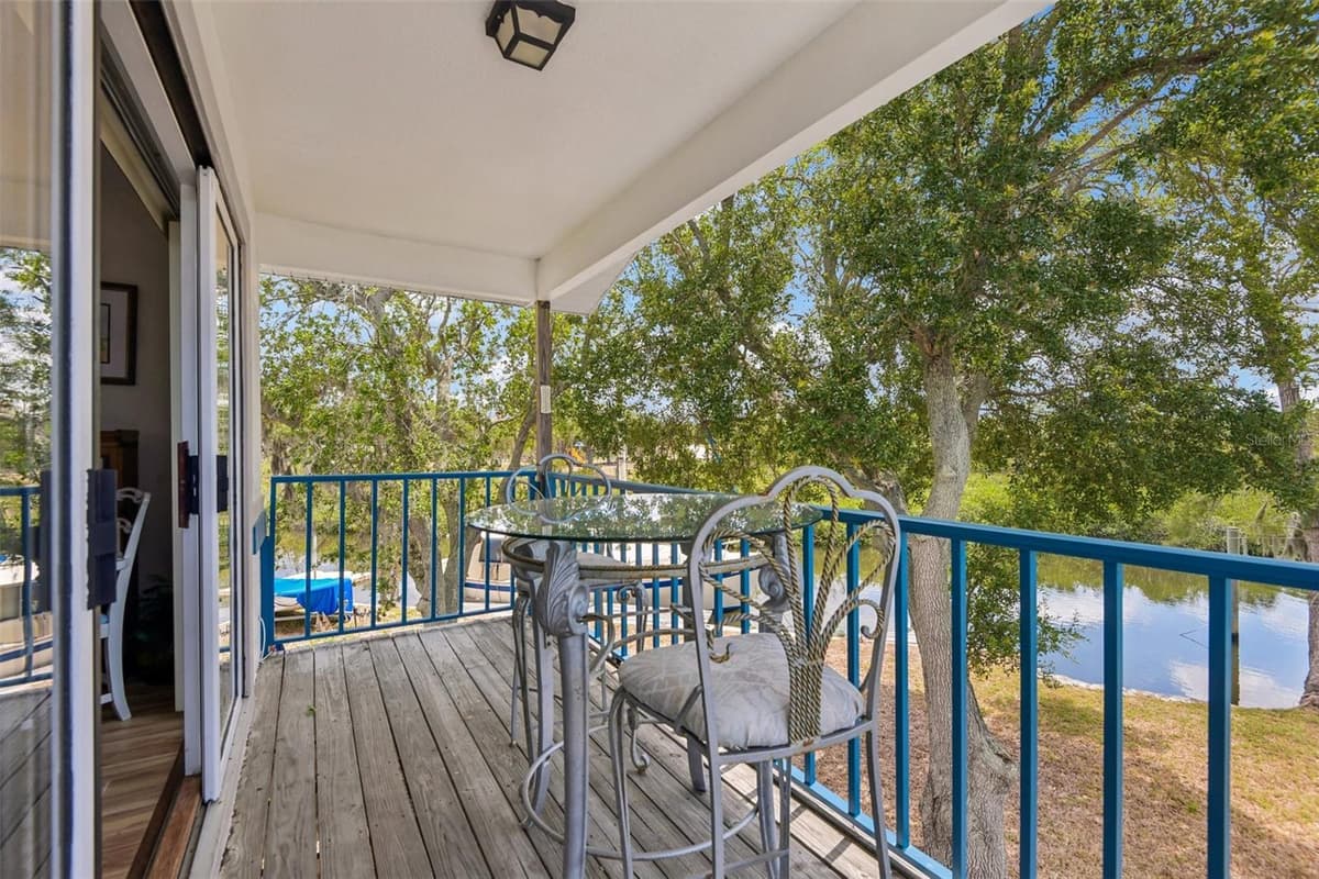 8212 HAYWARD LANE — photo 35 of 57