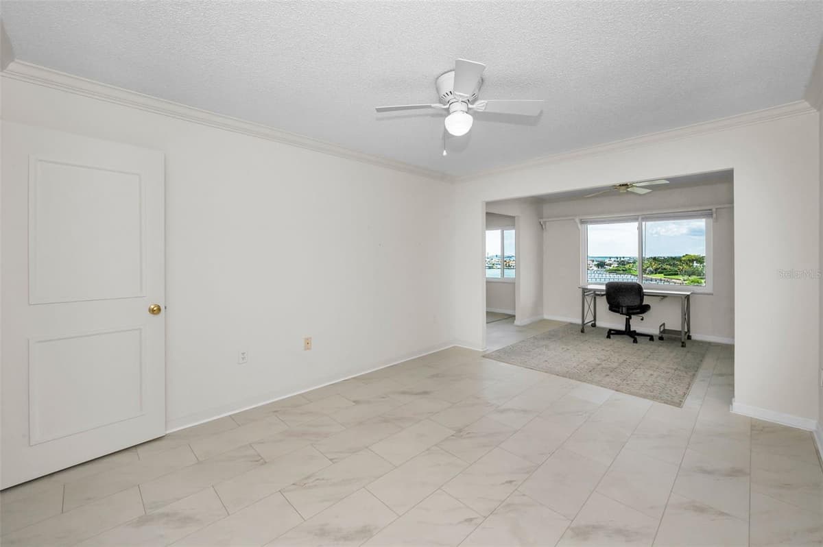 100 BLUFF VIEW DRIVE — photo 23 of 47