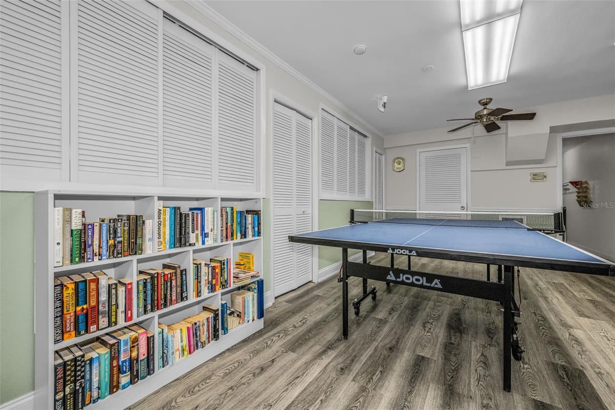 100 BLUFF VIEW DRIVE — photo 44 of 47