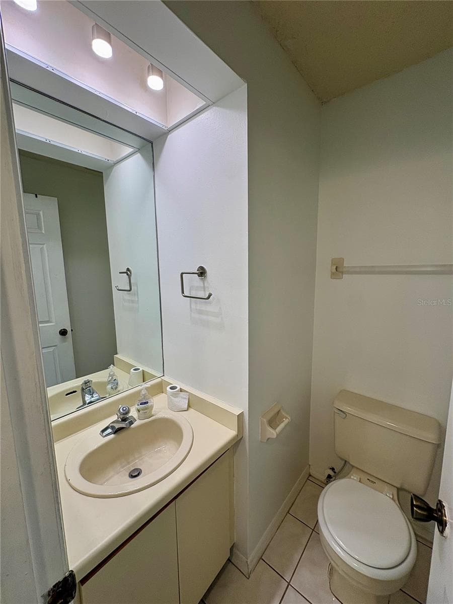 3243 FOREST OAKS COURT — photo 10 of 20