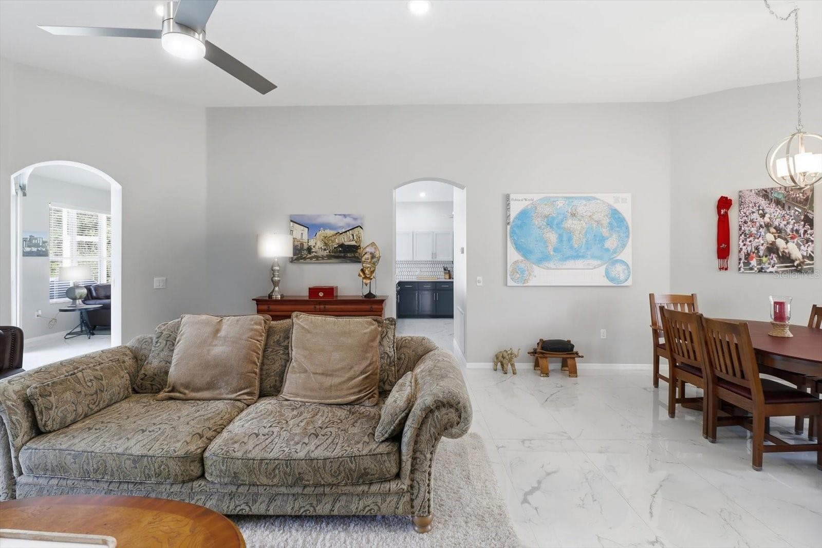 434 CRESTMONT COURT — photo 19 of 49