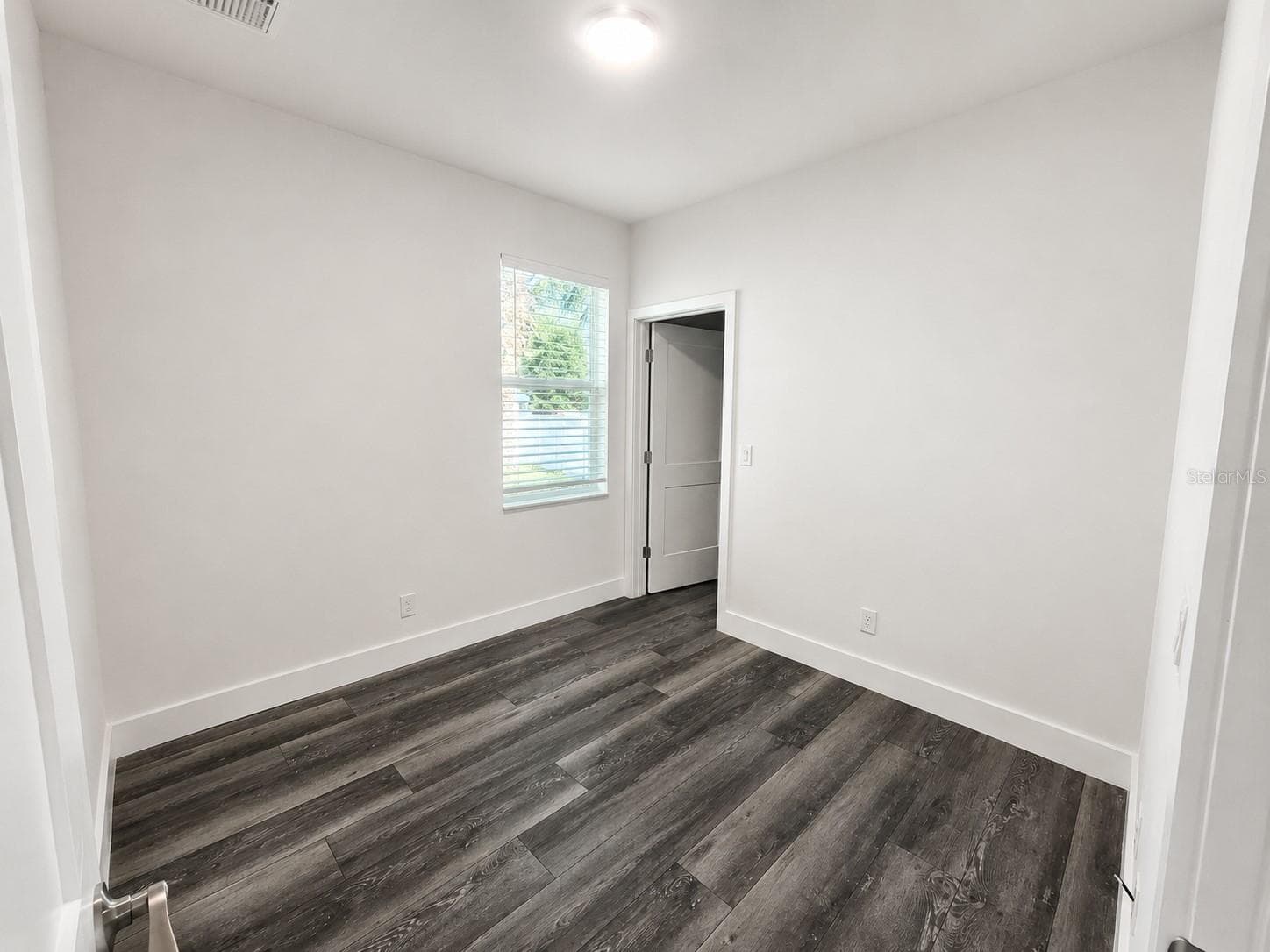 157 KARLOW AVENUE — photo 31 of 45
