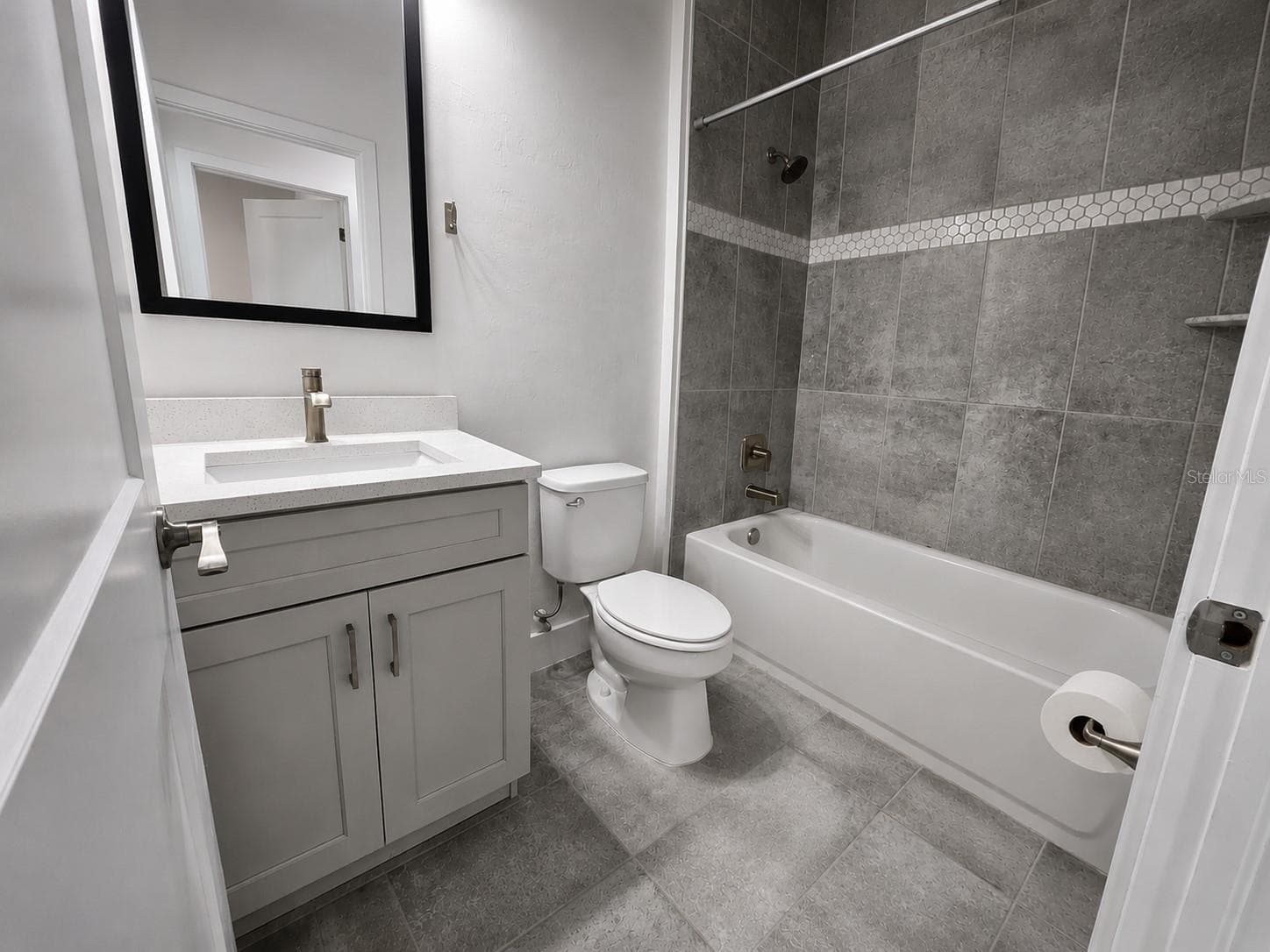 157 KARLOW AVENUE — photo 29 of 45