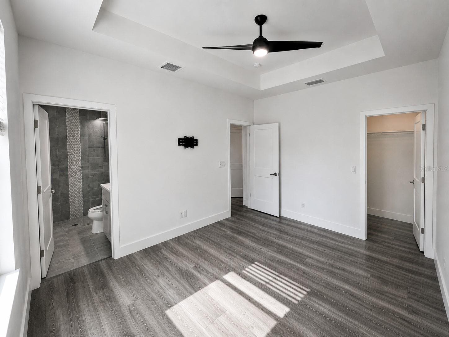 157 KARLOW AVENUE — photo 19 of 45