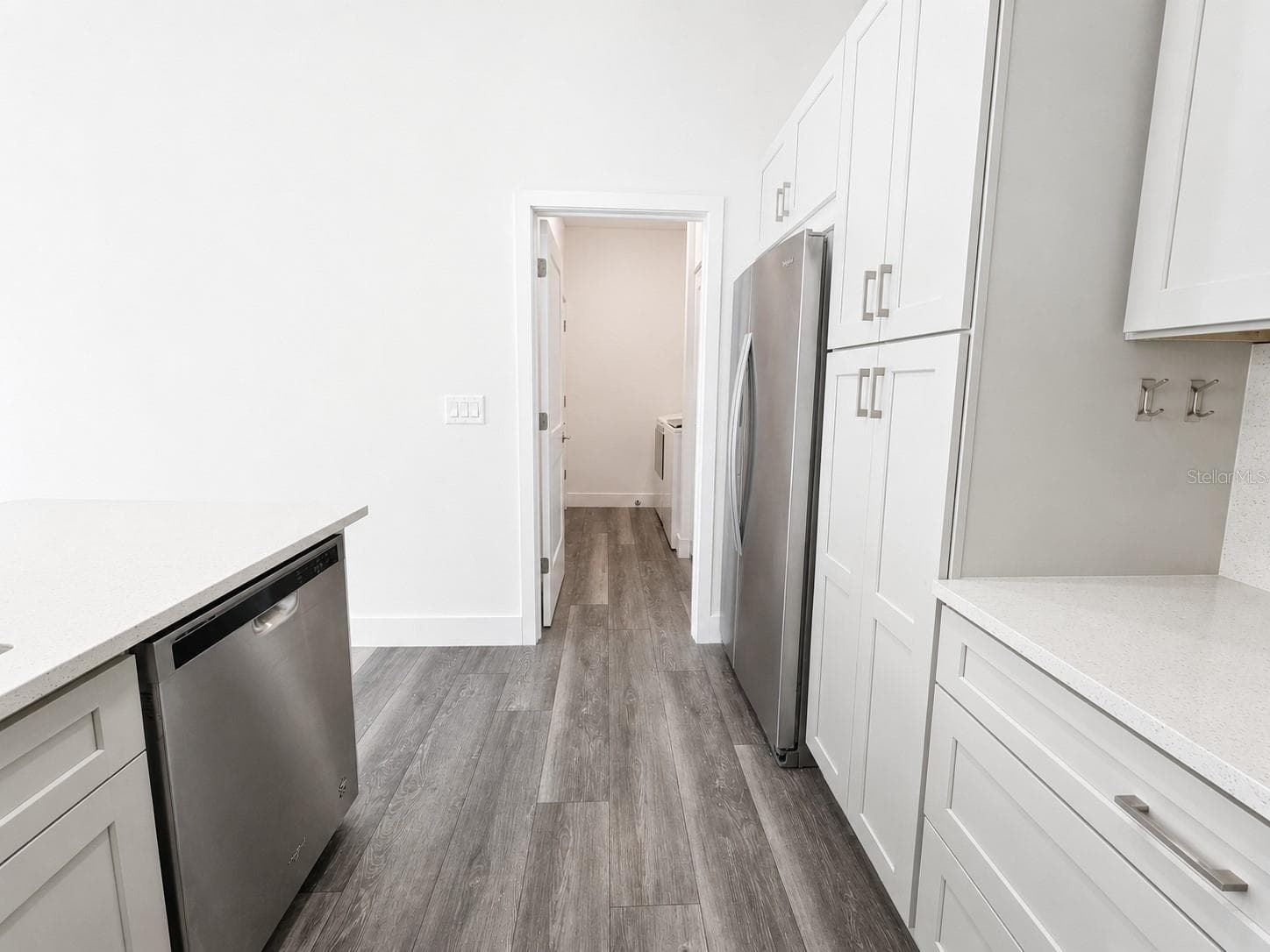 157 KARLOW AVENUE — photo 9 of 45