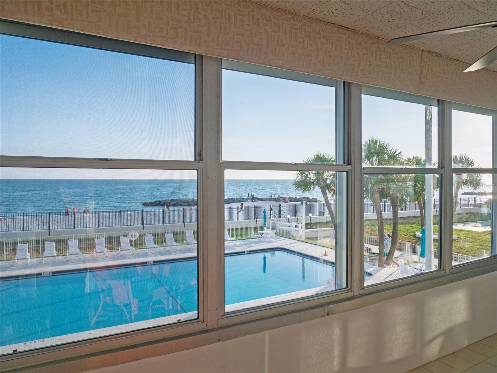 7000 BEACH PLAZA — photo 30 of 63