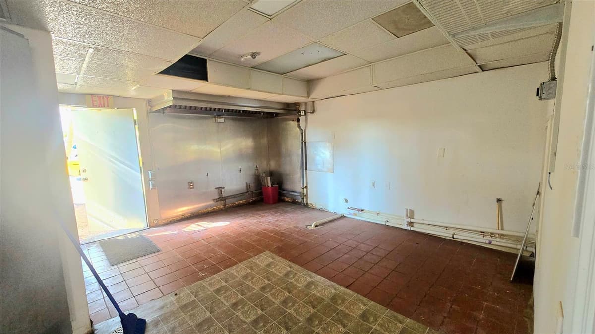 530 US-41-BYP — photo 34 of 66