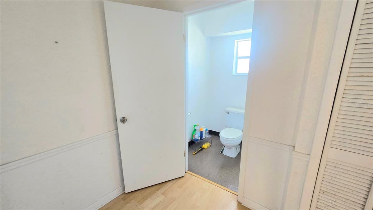 530 US-41-BYP — photo 12 of 23