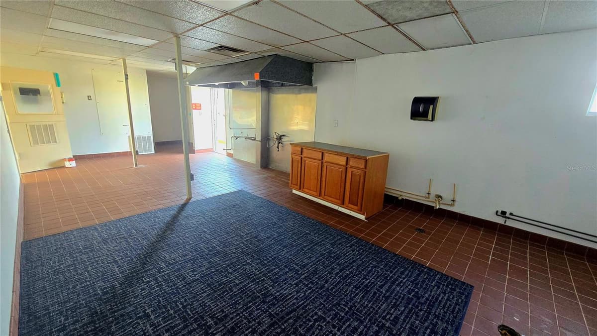 530 US-41-BYP — photo 24 of 32