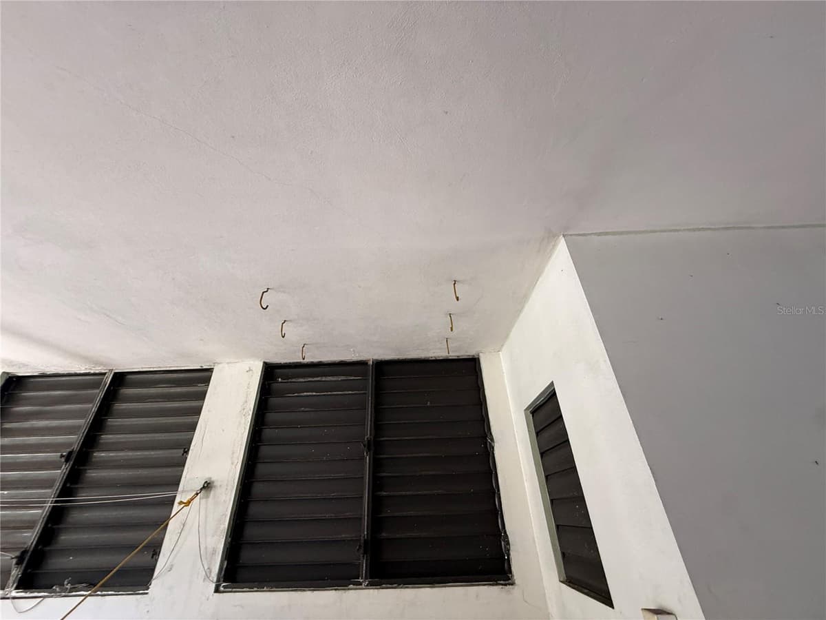 SR 659 Villas del Capitan SOLANDRA ST — photo 14 of 27