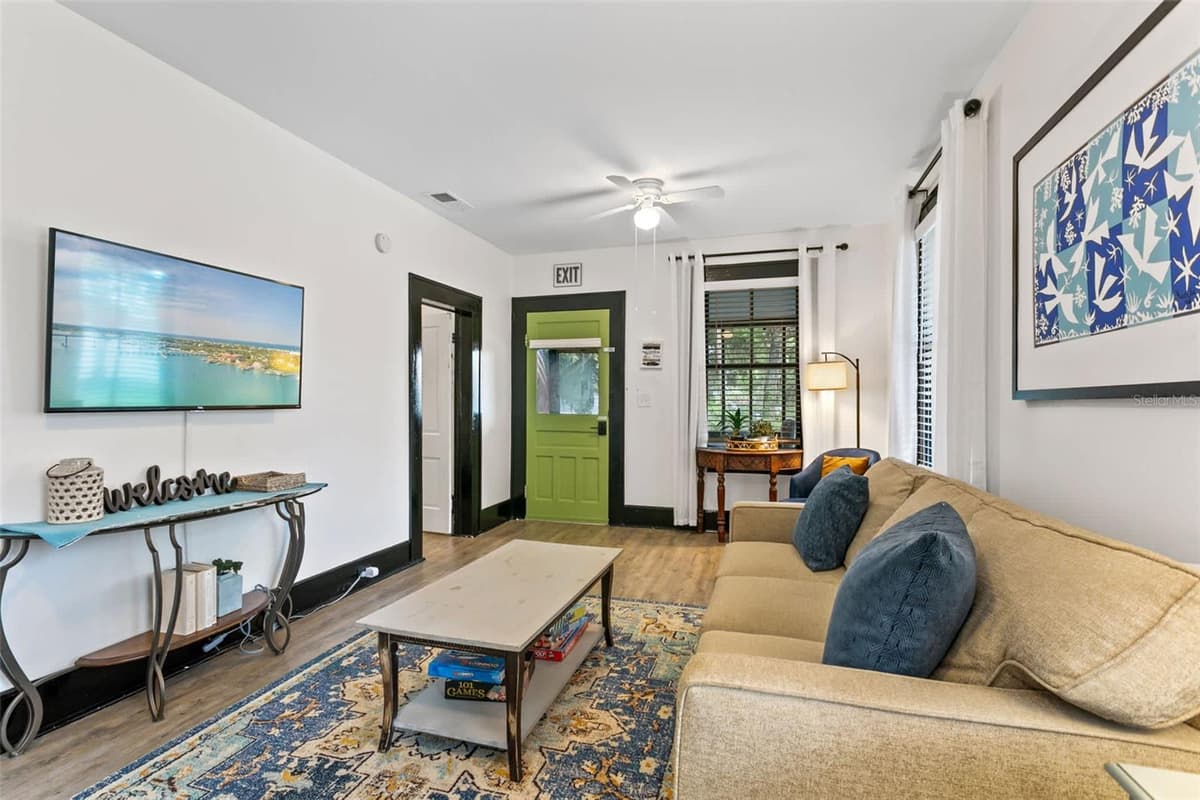 10 PACIFIC STREET — photo 17 of 57