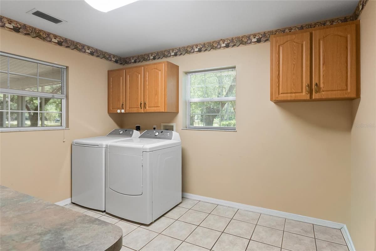 1153 CR 722 — photo 28 of 78