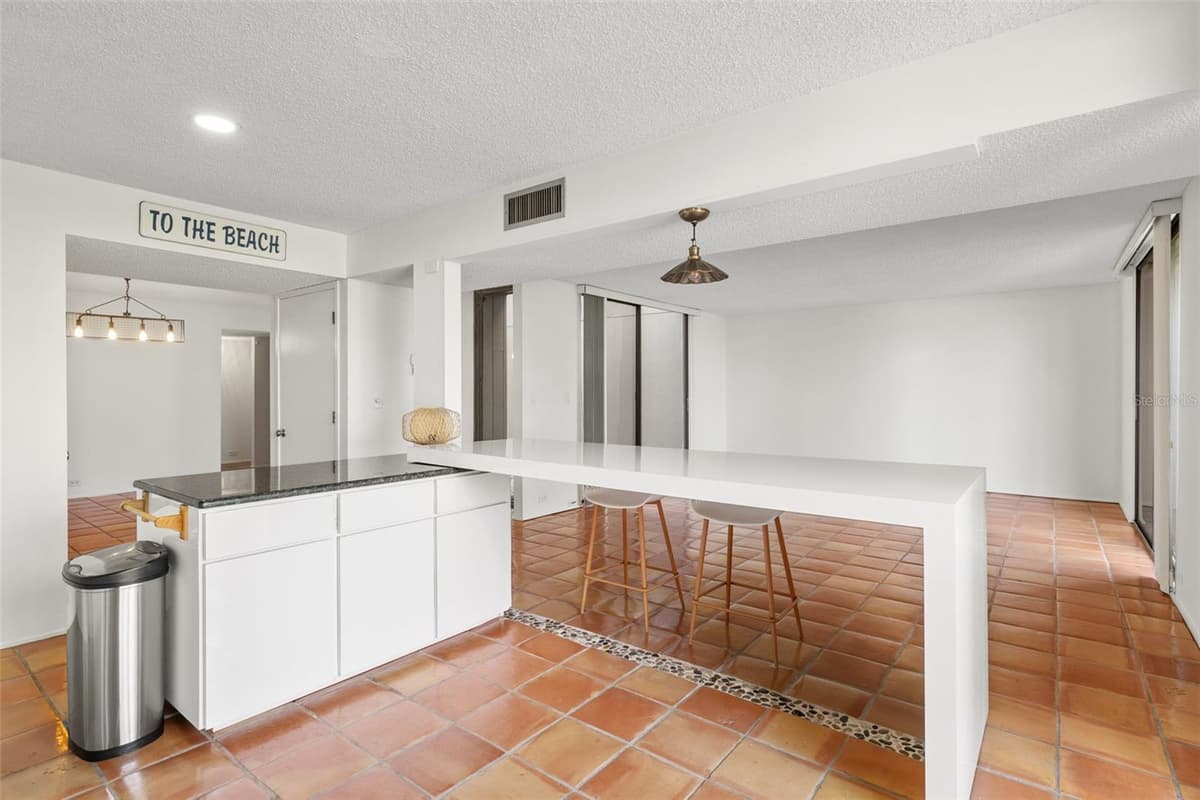 754 PINE RUN DRIVE — photo 15 of 45