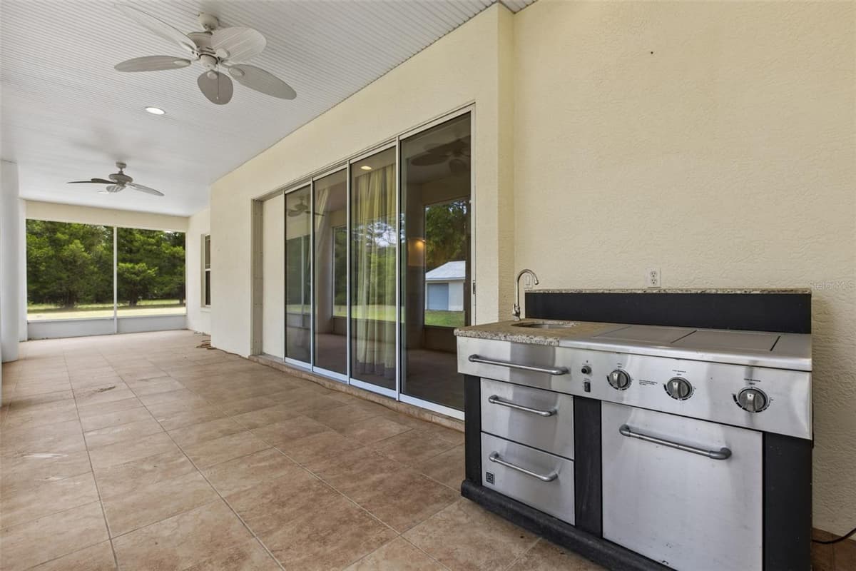 3049 LAUREL STREET — photo 47 of 65