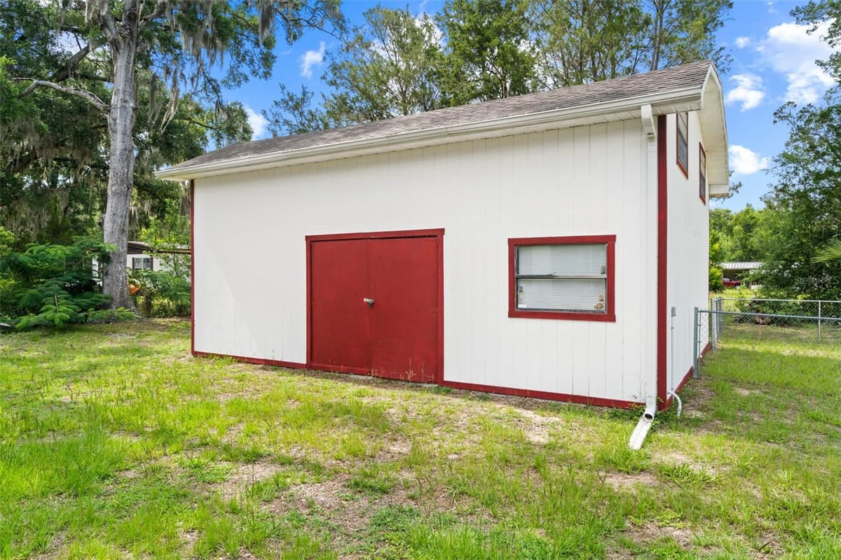 3049 LAUREL STREET — photo 55 of 65