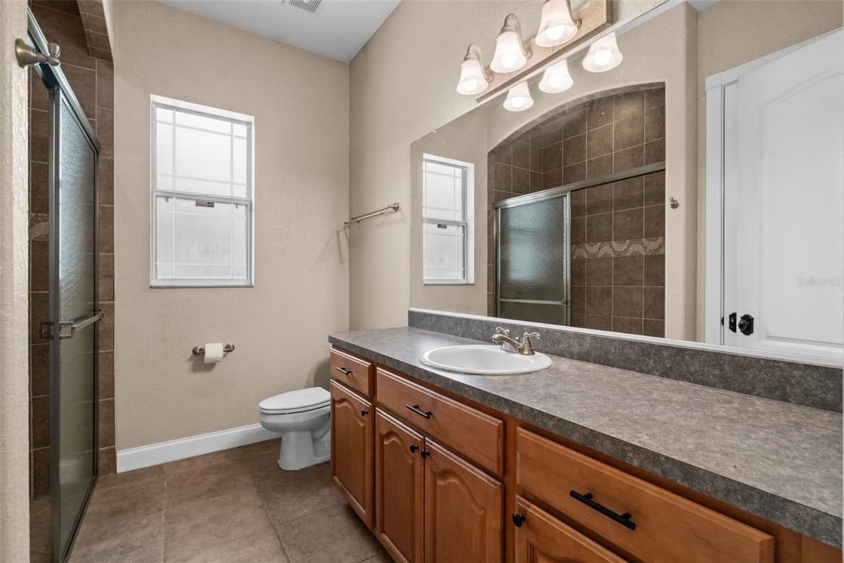 3049 LAUREL STREET — photo 44 of 65