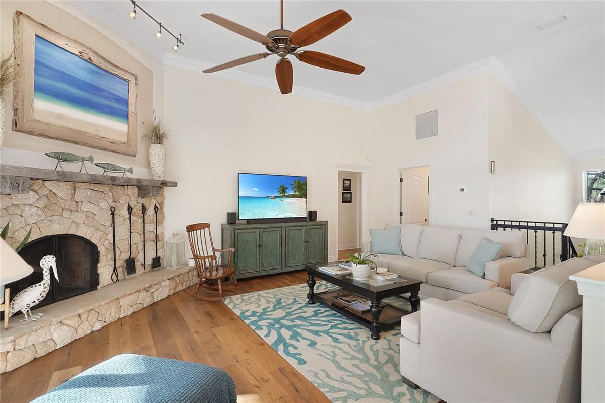 1004 FLAGLER AVENUE — photo 16 of 68