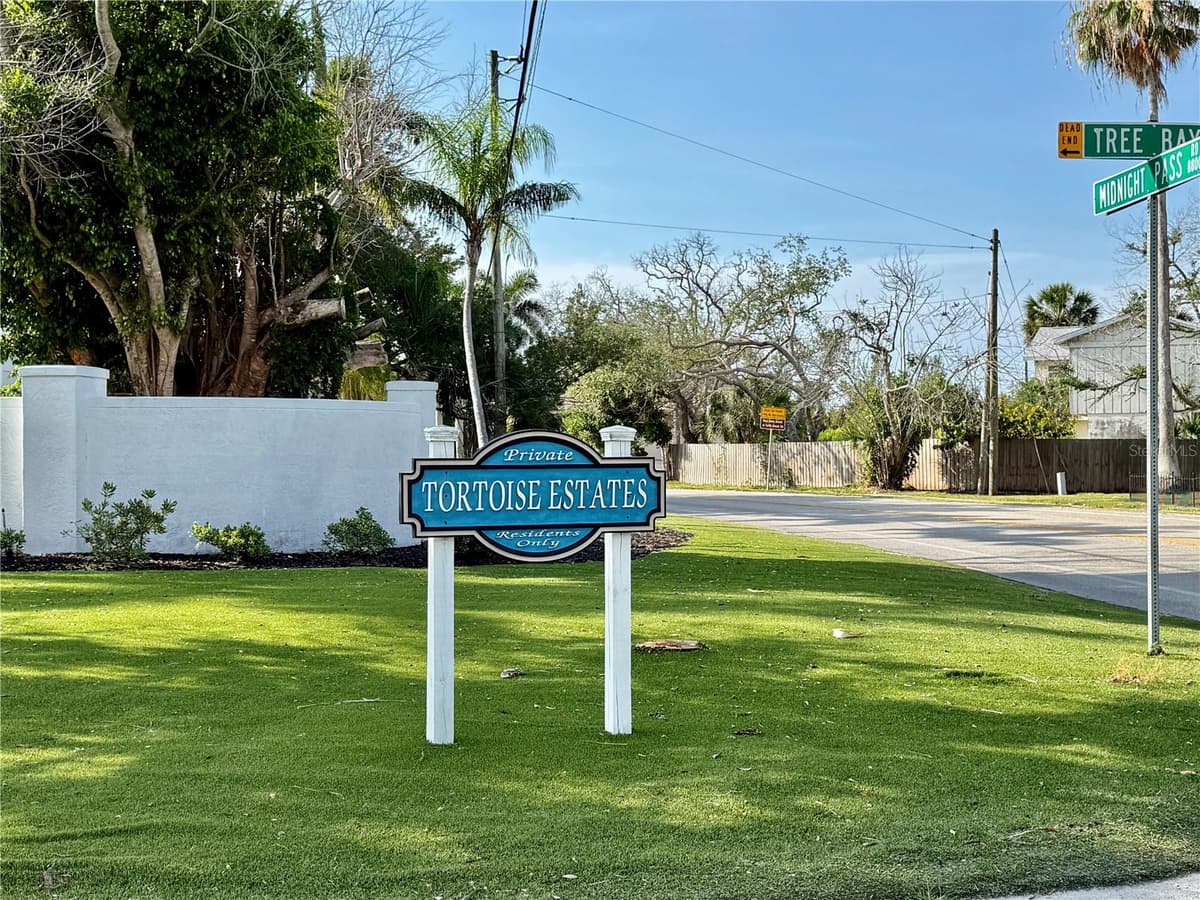 1257 TREE BAY LANE — photo 5 of 50