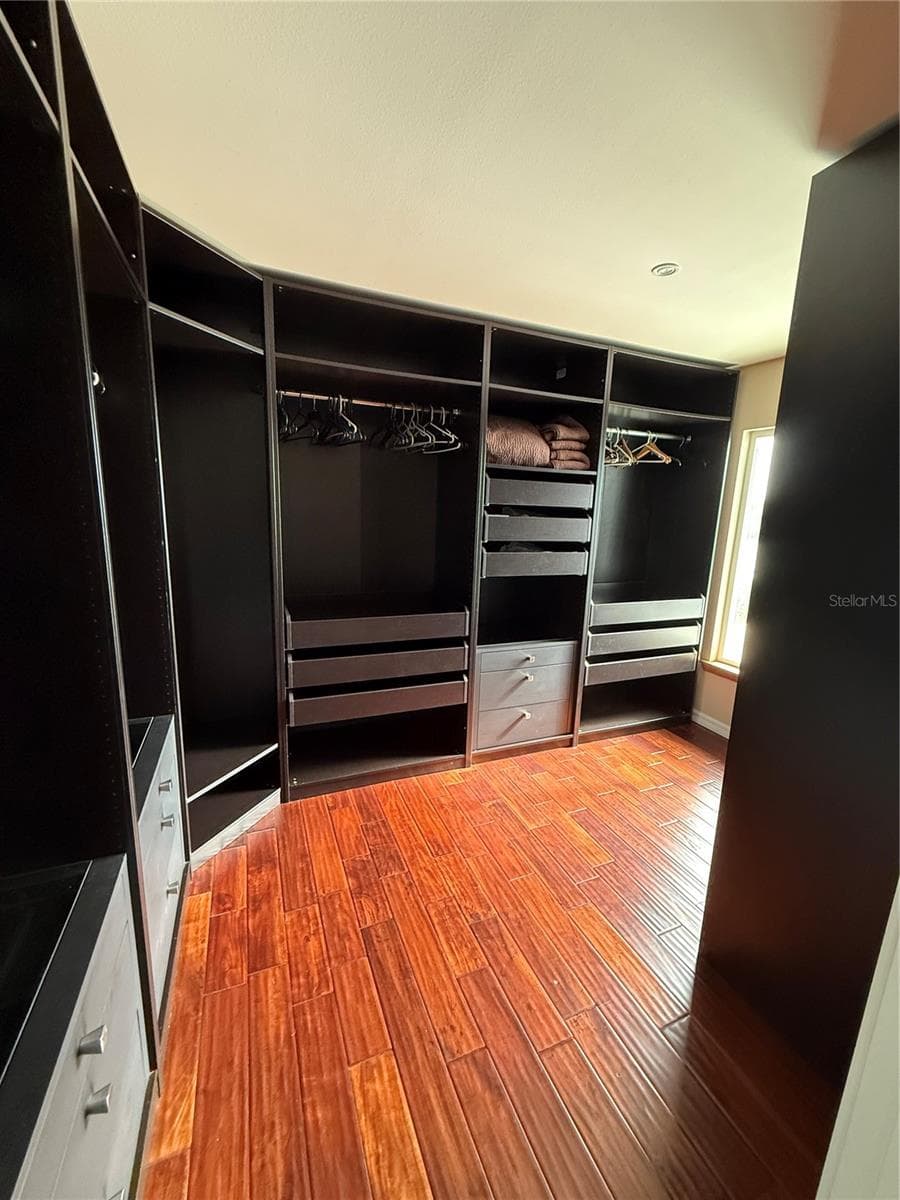 1257 TREE BAY LANE — photo 31 of 50
