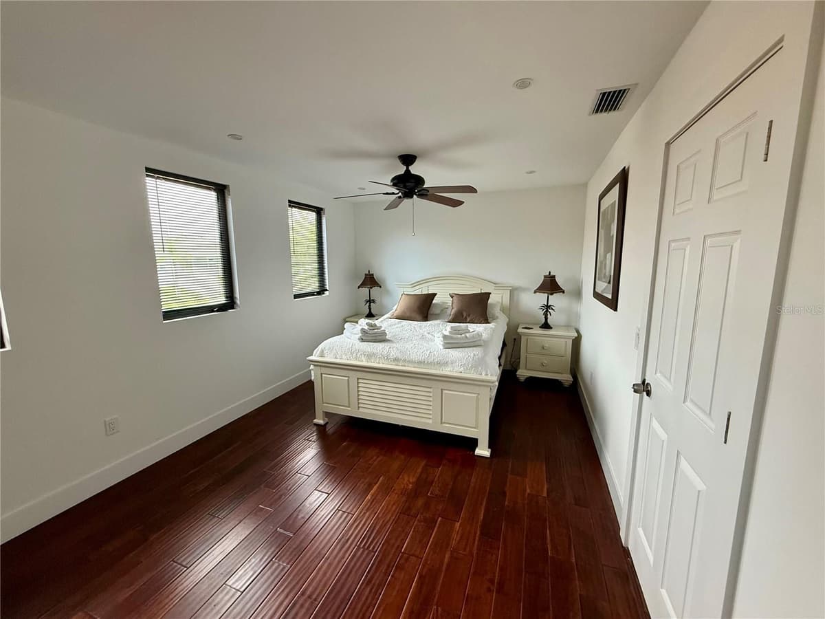 1257 TREE BAY LANE — photo 39 of 50