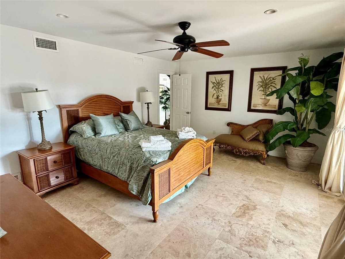 1257 TREE BAY LANE — photo 10 of 50