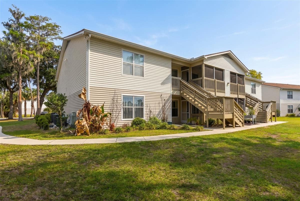 1600 BIG TREE ROAD — photo 1 of 41