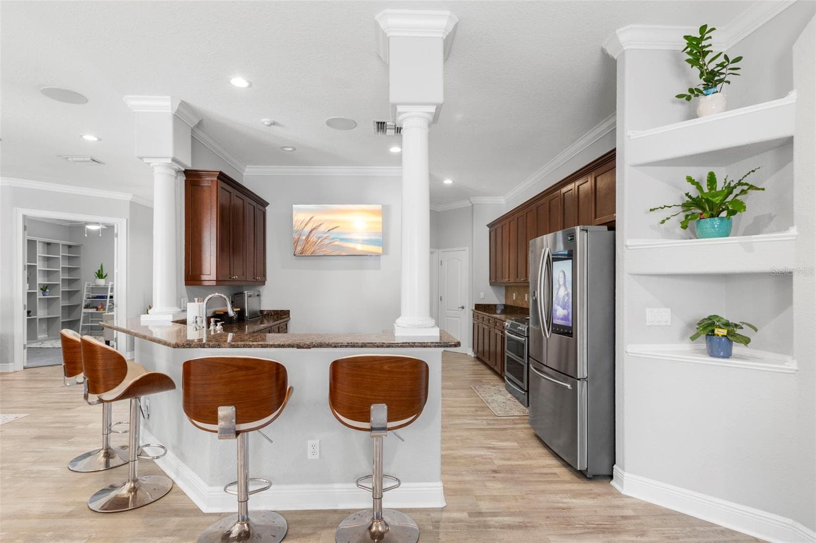 1502 RIVER COURT — photo 13 of 47