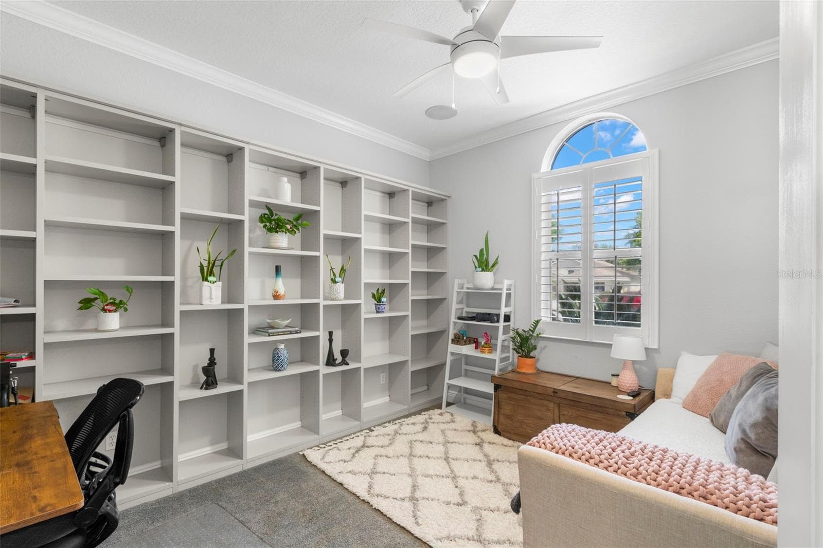 1502 RIVER COURT — photo 34 of 47