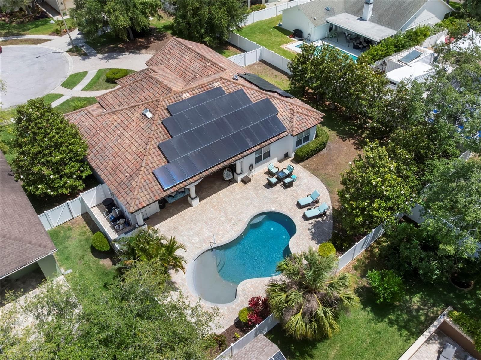 1502 RIVER COURT — photo 40 of 47