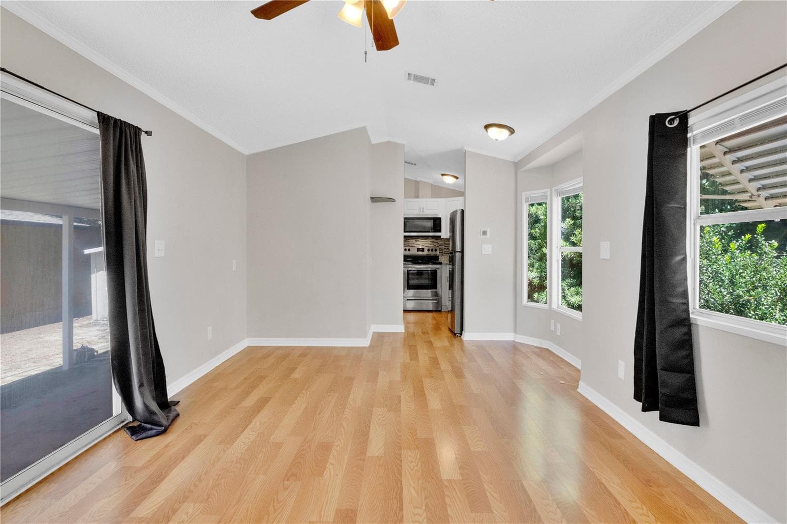 3000 CLARCONA ROAD — photo 8 of 32
