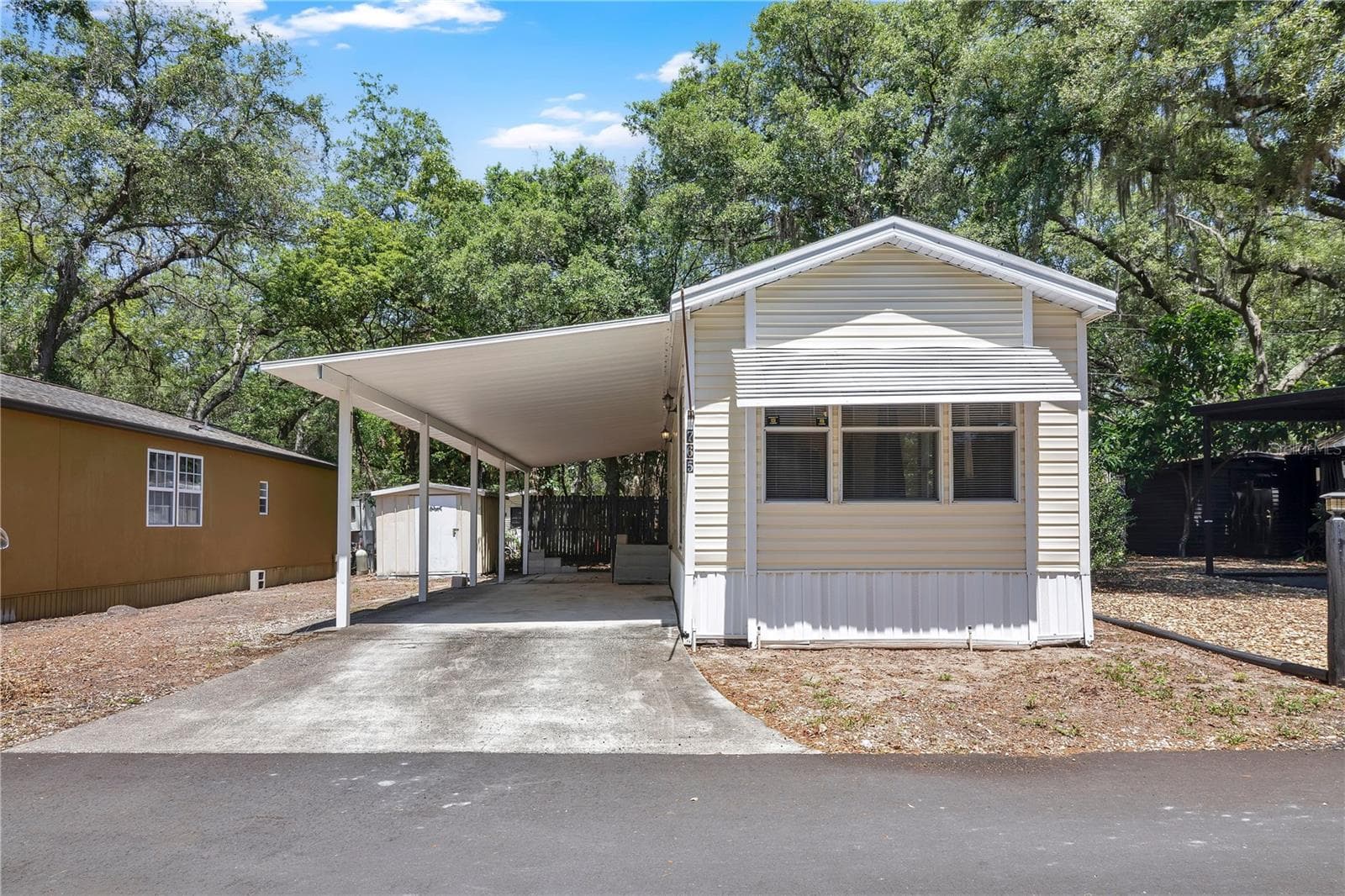 3000 CLARCONA ROAD