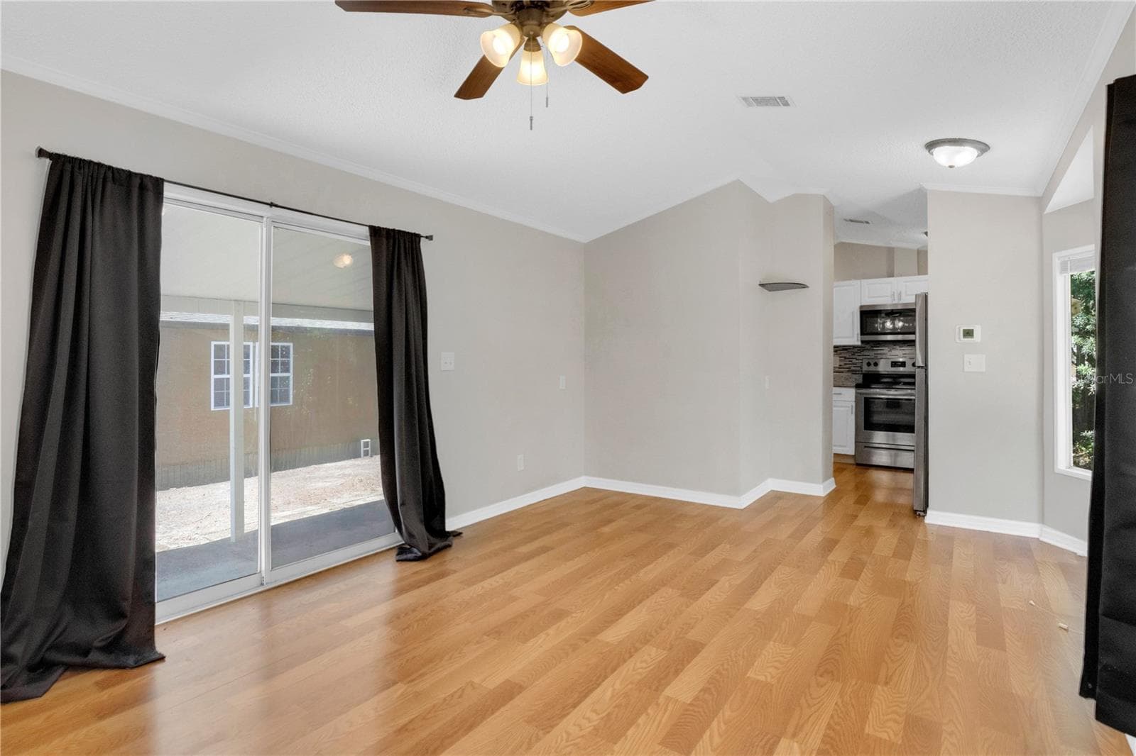 3000 CLARCONA ROAD — photo 7 of 32