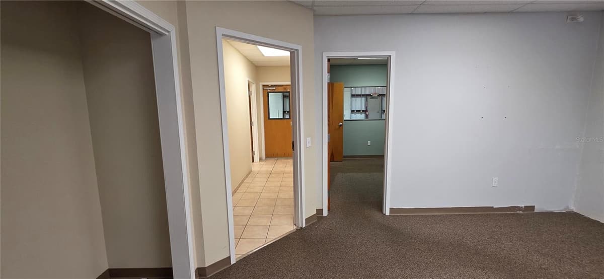 402 CHAIRMAN COURT — photo 48 of 61