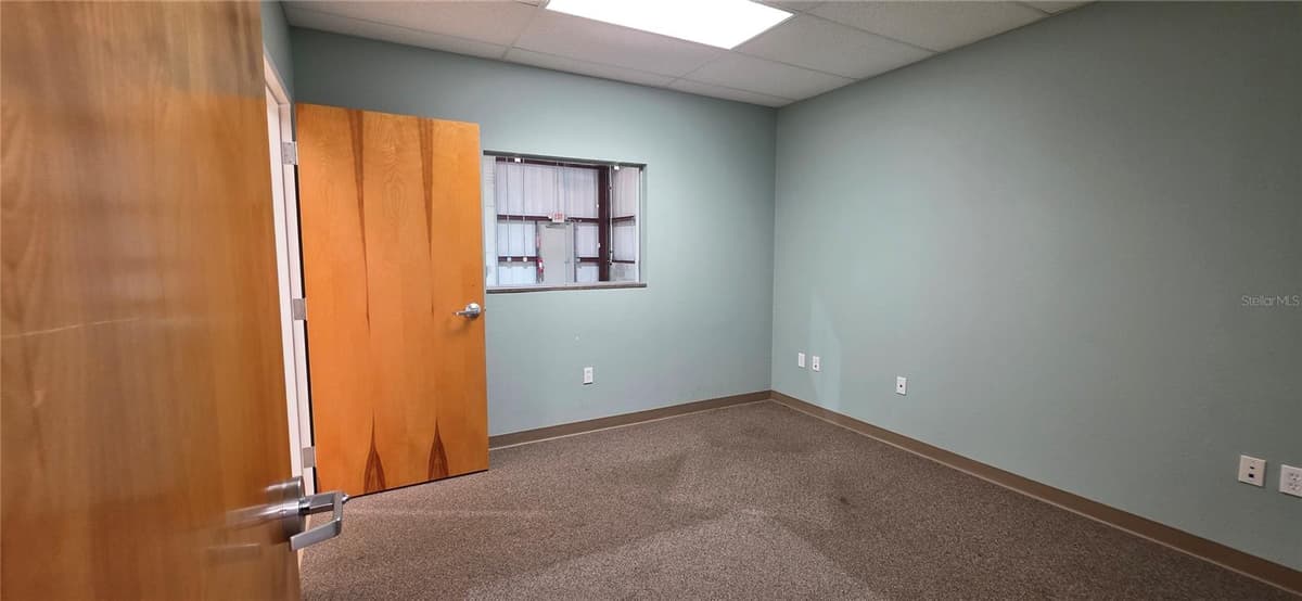 402 CHAIRMAN COURT — photo 49 of 61