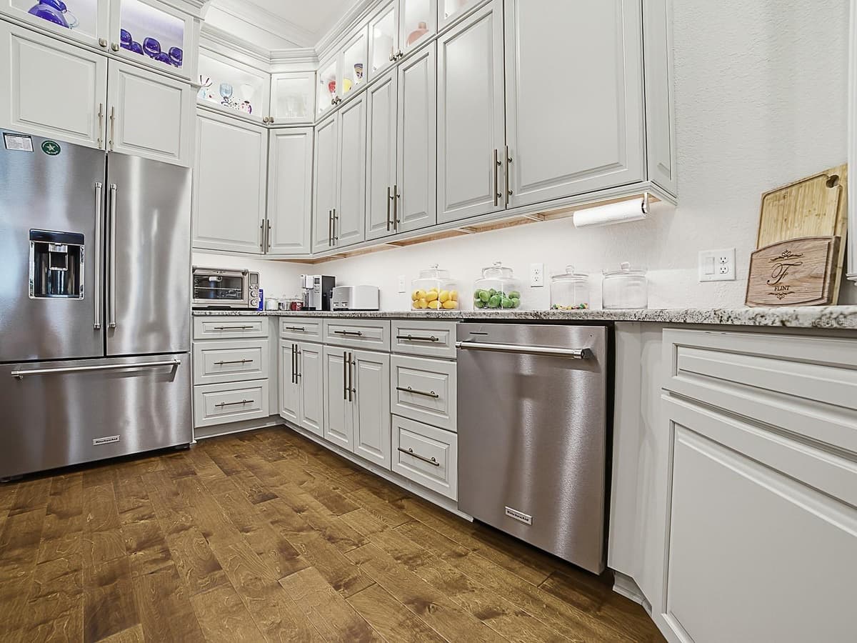 858 PINCKNEY LANE — photo 15 of 69