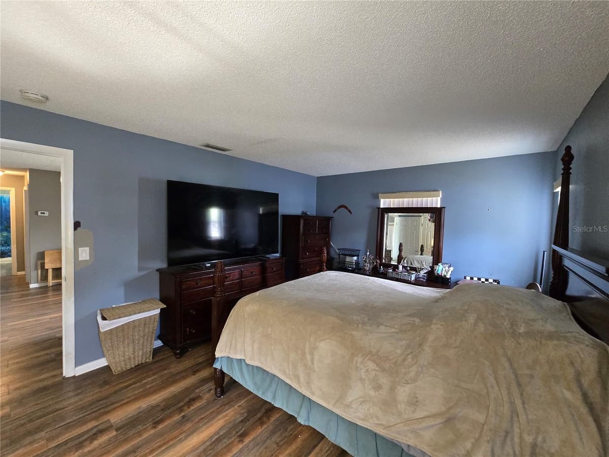 2154 DEVON DRIVE — photo 19 of 31
