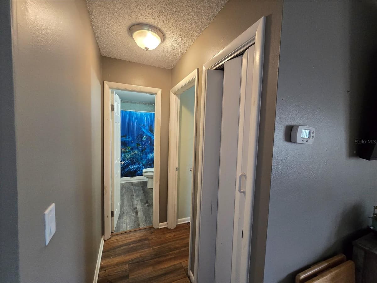 2154 DEVON DRIVE — photo 13 of 31