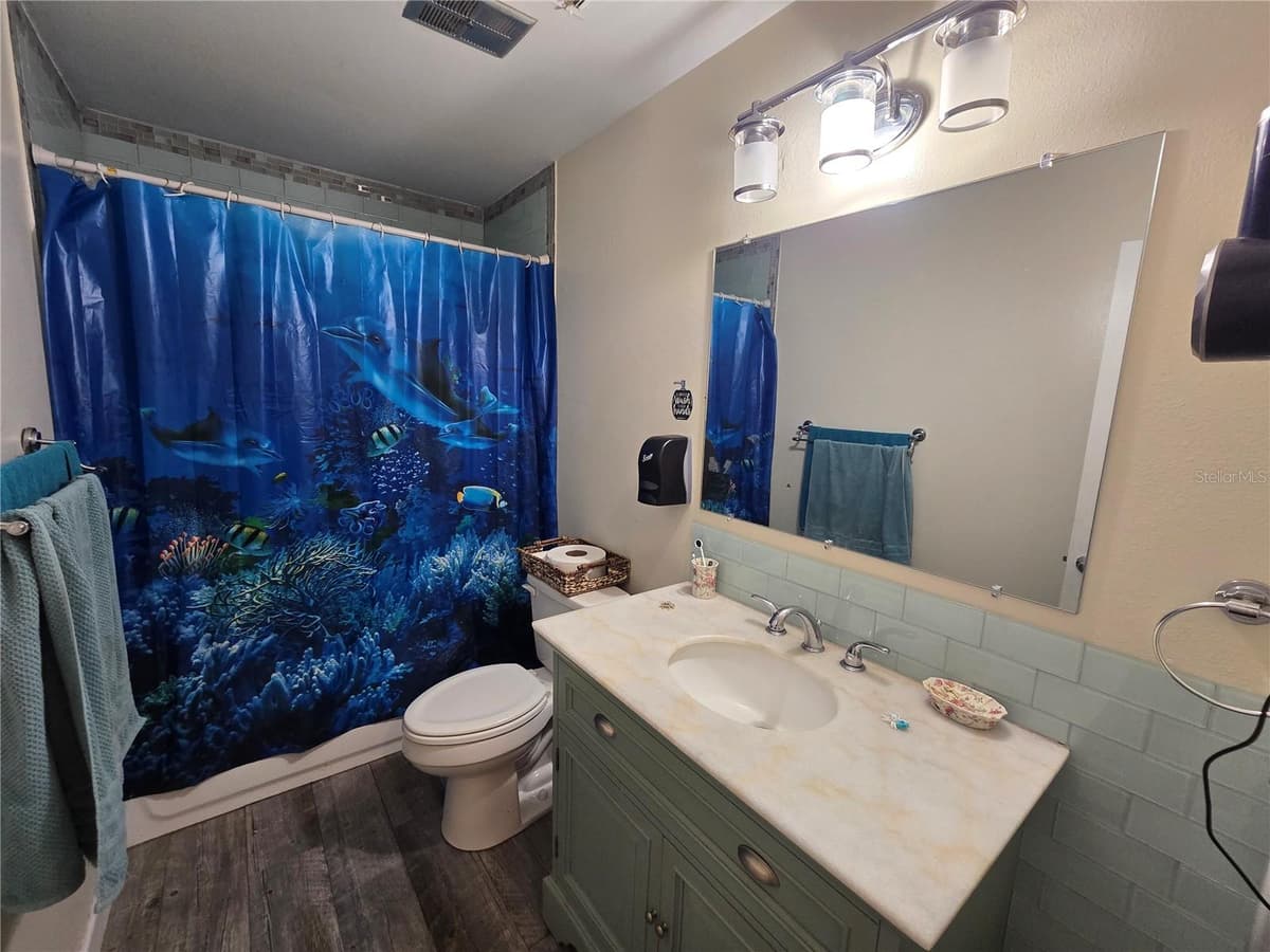 2154 DEVON DRIVE — photo 17 of 31