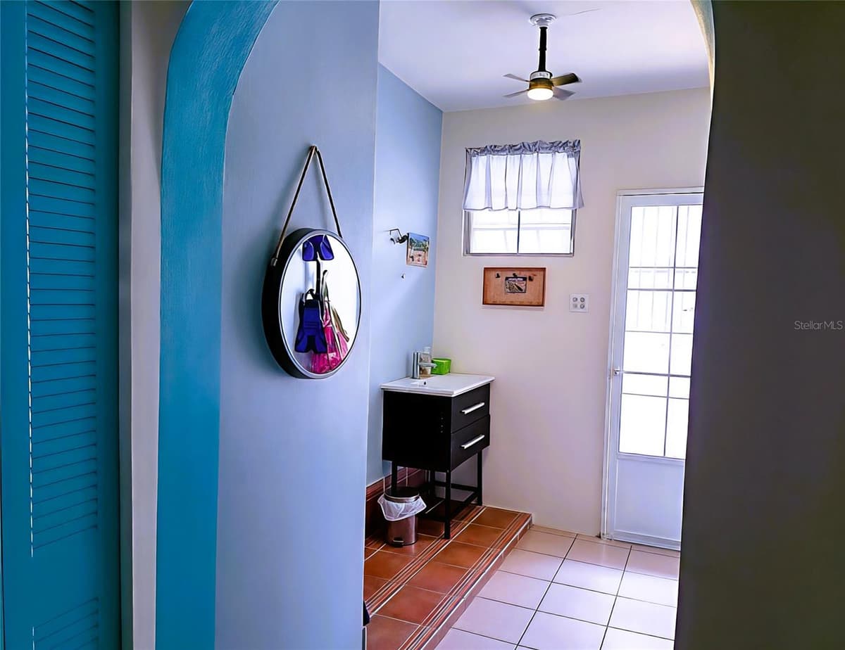 74B CARR, 188 — photo 14 of 41