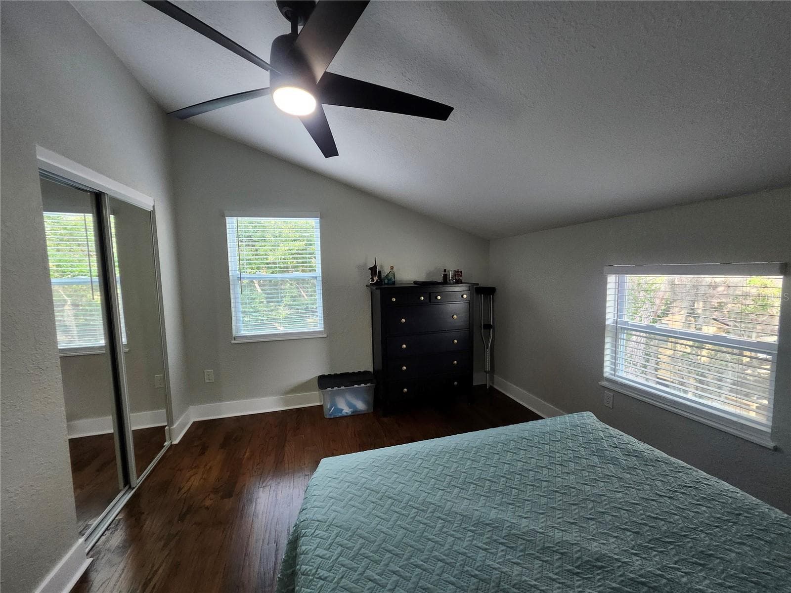 3071 HURON AVENUE — photo 29 of 55