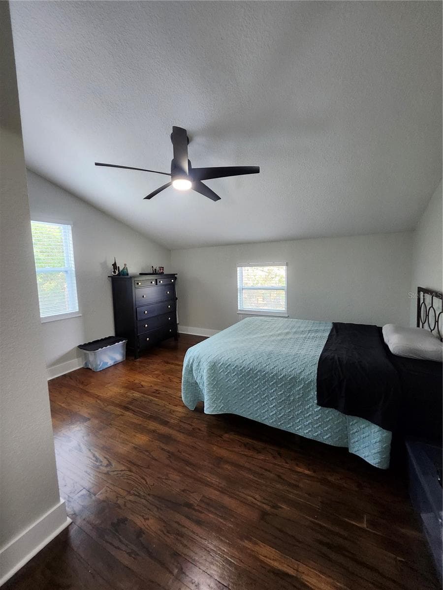 3071 HURON AVENUE — photo 31 of 55