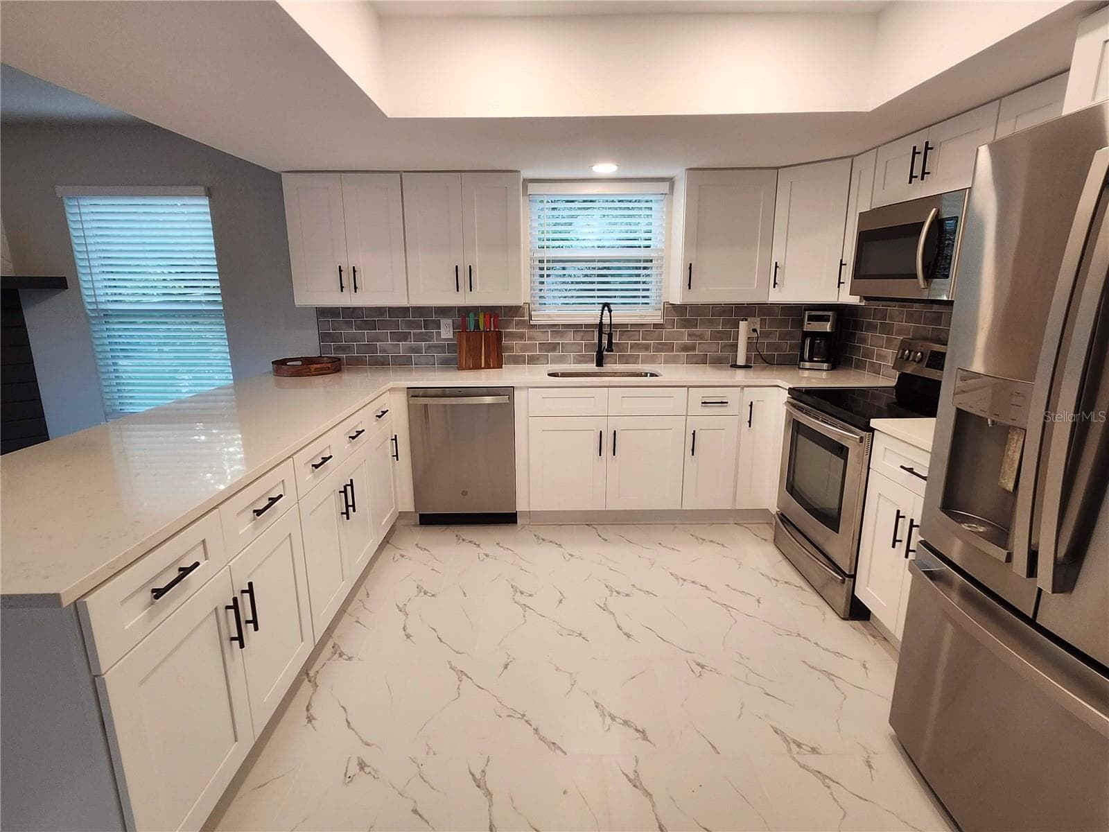 3071 HURON AVENUE — photo 2 of 55