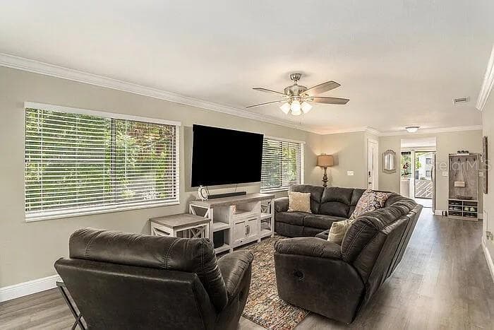12308 EAGLESWOOD DRIVE — photo 7 of 34