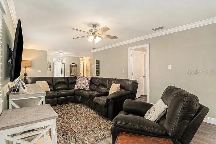 12308 EAGLESWOOD DRIVE — photo 8 of 34