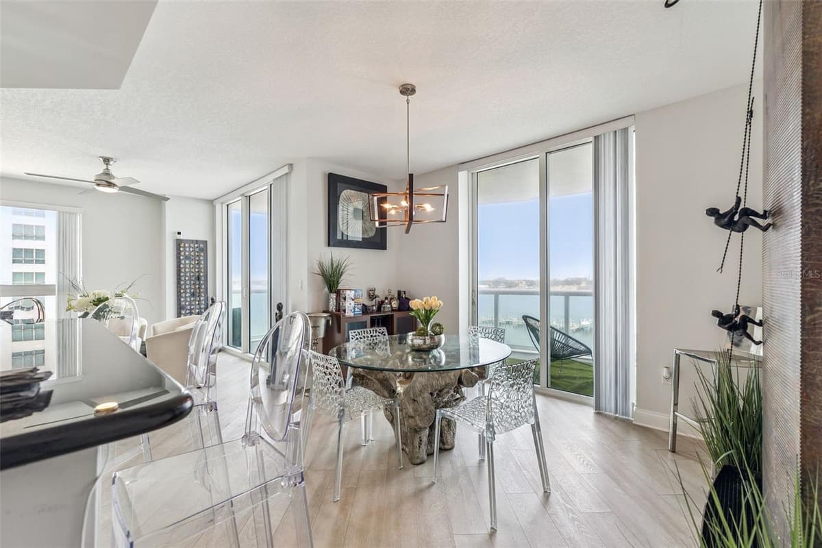 231 RIVERSIDE DRIVE — photo 18 of 46