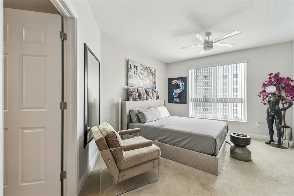 231 RIVERSIDE DRIVE — photo 11 of 46