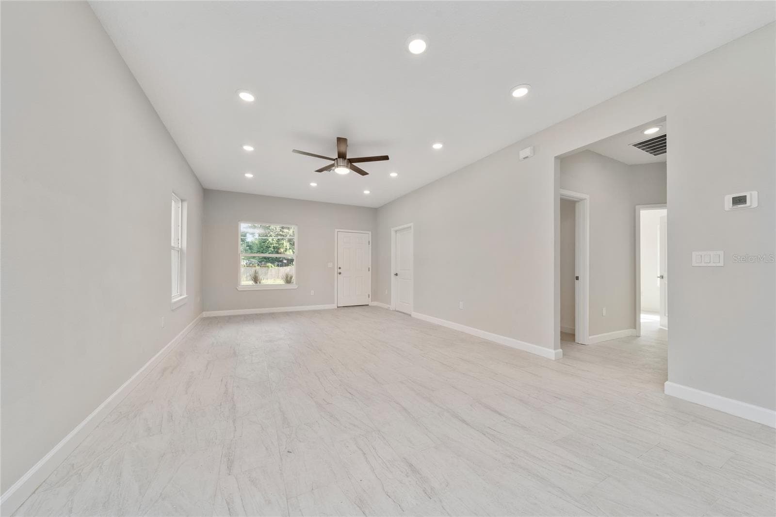 1039 37TH STREET — photo 5 of 24